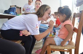 Dindos do Bem transformam a Páscoa de crianças