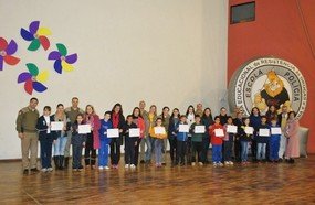 Polícia Militar forma alunos do PROERD em Joaçaba