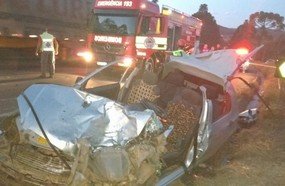 Colisão entre e moto e carro mata duas pessoas na SC-355