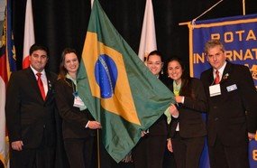 Indicada pelo Rotary de Herval realiza intercâmbio nos Estados Unidos