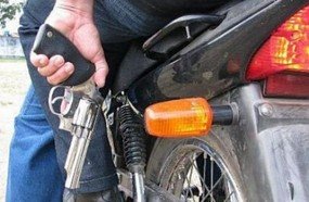Elementos com motocicleta atiram em adolescente em Campos Novos