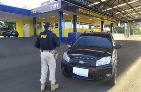 PRF recupera em Campos Novos veículo roubado