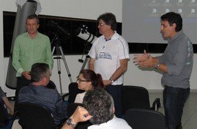 Prefeitos conhecem Centro de Observação Espacial de Joaçaba