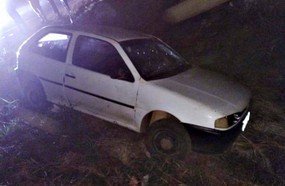 Motorista abandona veículo após capotar em Catanduvas