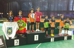 Três medalhas nacionais para Joaçaba no Badminton