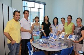 Professores da rede municipal de Capinzal recebem kit