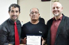Tronxinha recebe título de Cidadão Honorário Hervalense