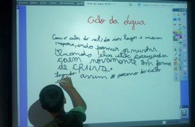 Escolas municipais de Fraiburgo contam com lousas digitais