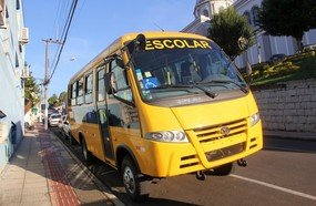 Capinzal recebe micro-ônibus adaptado para o transporte escolar