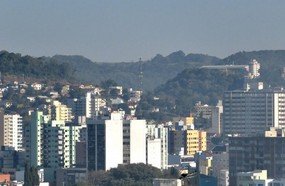 Semana começa com sol, mas temperatura declina