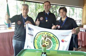Equipe da Joaçaba conquista título no campeonato de futebol de mesa