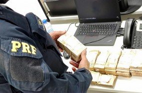 Homem é preso com R$ 112 mil sem comprovação de origem