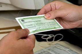 Eleitores têm até 9 de maio para regularizar situação do título
