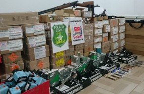 Polícia apreende arsenal em loja de armas e munições em Fraiburgo