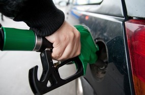 Preço médio da gasolina cai pela terceira semana no país