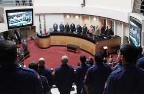 Alesc presta homenagem aos Bombeiros de Santa Catarina