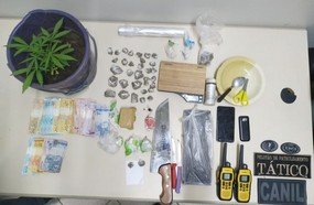 PM prende quatro durante operação contra o tráfico na Vaca Preta
