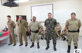 Polícia Militar realiza ato de promoção de oficiais e praças