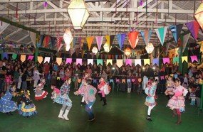 Arraiá da Aliança reúne grande público