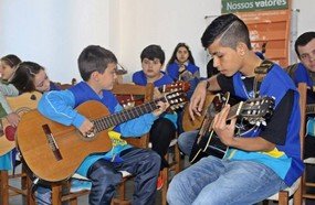 Projeto do Rotary completa um ano atendendo 50 crianças