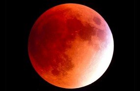 Eclipse mais longo do século criará lua de sangue nesta sexta