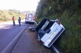 Motorista sai da pista após perder controle da direção na BR-282