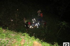 Motoqueiro despenca em barranco próximo a UPA