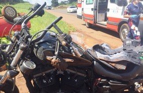 Colisão entre moto e caminhonete deixa um ferido na BR-282