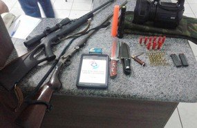 Caçadores são detidos com armas e animal silvestre abatido