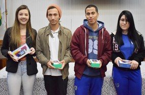 Alunos de escolas de Joaçaba são premiados em concurso de redação
