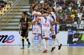 Joaçaba Futsal vence Jaraguá no primeiro jogo da semifinal