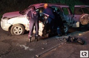 Colisão entre veículos deixa quatro feridos na AV. Caetano Branco