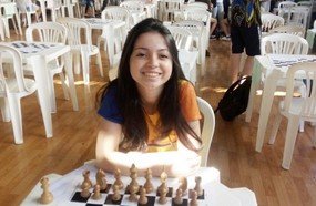 Enxadrista luzernense é campeã brasileira escolar