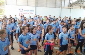 Coral com 200 crianças na abertura do Natal em Família Herval