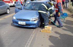 Motorista fica preso às ferragens após colisão em Catanduvas
