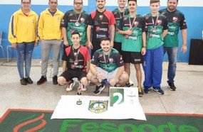 Tênis de Mesa de Joaçaba conquista 2º lugar nos Joguinhos Abertos