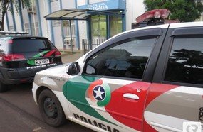 Homem é agredido e tem carro tomado de assalto após dar carona