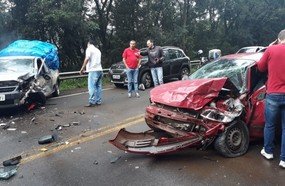 Acidente em Lacerdópolis deixa vítima presa às ferragens