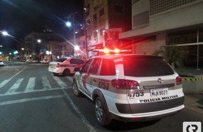 Briga generalizada acaba com festa em casa de show de Joaçaba