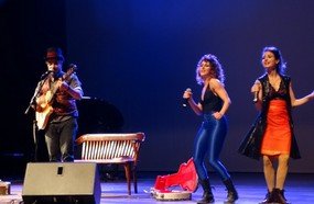 Pequeno Pensador comemora 20 anos com show “O Teatro Mágico