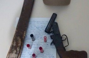 Homem de 53 anos quer obrigar pai a permitir namoro com adolescente